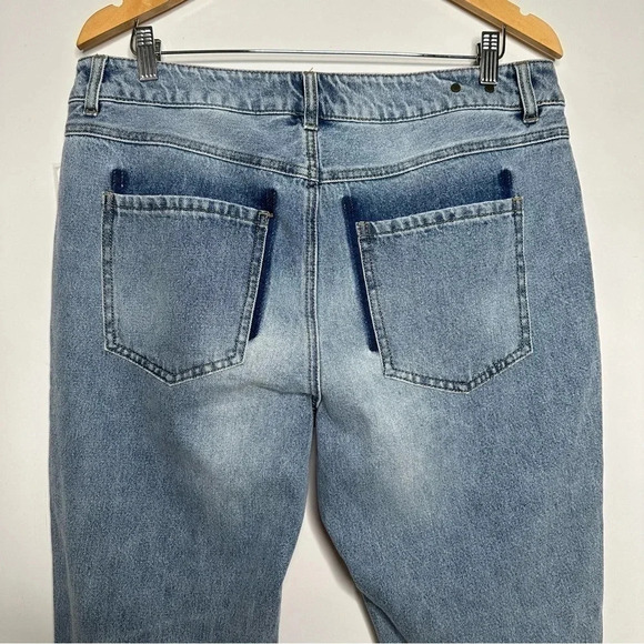 CAbi NWT Sandstorm Wash 6071 Distressed Boyfriend Jeans Size 10 - Picture 9 of 11